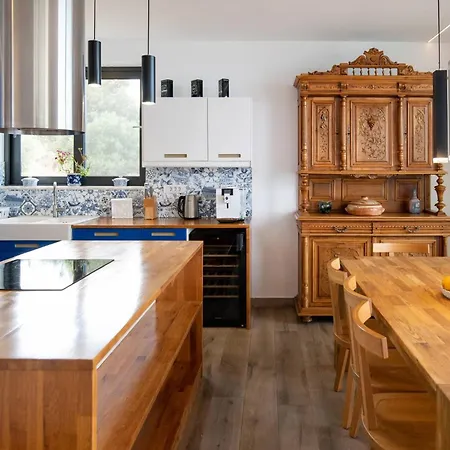 빌라 Blueskyline Owner's Listing, By Hellocrete *