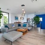Blueskyline Owner's Listing, By Hellocrete ヴィラ ハニア