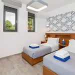 ヴィラ Blueskyline Owner's Listing, By Hellocrete *