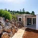 Blueskyline Owner's Listing, By Hellocrete Villa *