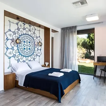 Blueskyline Owner's Listing, By Hellocrete * Chania (Crete)