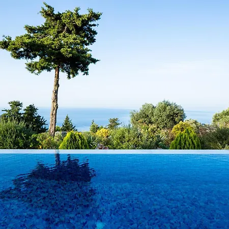 Blueskyline Owner's Listing, By Hellocrete Chania (Crete)