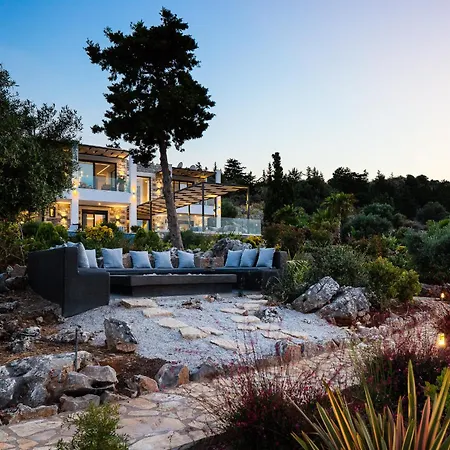Villa Blueskyline Owner's Listing, By Hellocrete *