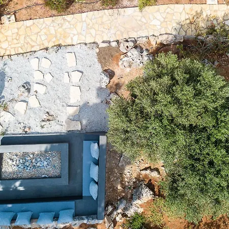 Blueskyline Owner's Listing, By Hellocrete Villa