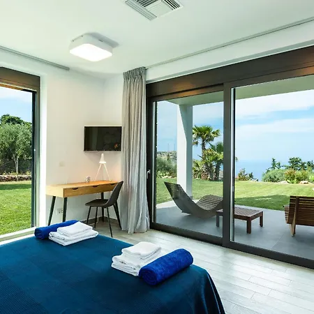 Blueskyline Owner's Listing, By Hellocrete Villa