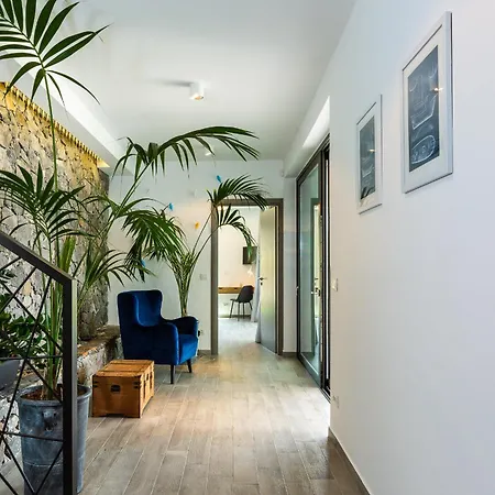 Blueskyline Owner's Listing, By Hellocrete