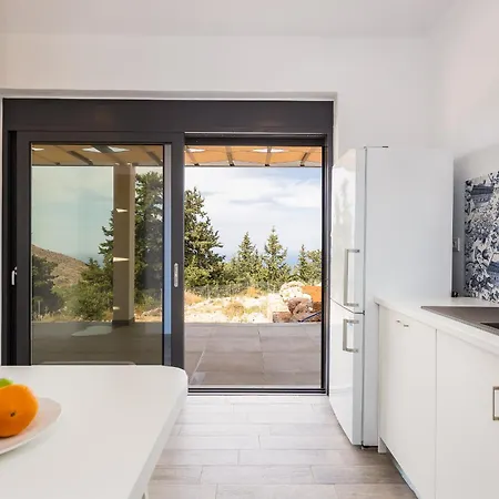 Blueskyline Owner's Listing, By Hellocrete Villa *