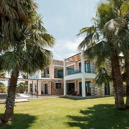 Blueskyline Owner's Listing, By Hellocrete Вилла *