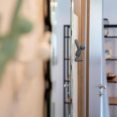 Blueskyline Owner's Listing, By Hellocrete