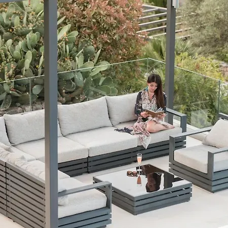 Blueskyline Owner's Listing, By Hellocrete