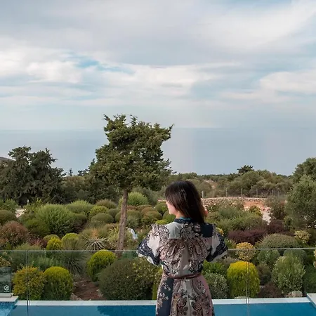 Blueskyline Owner's Listing, By Hellocrete Вилла