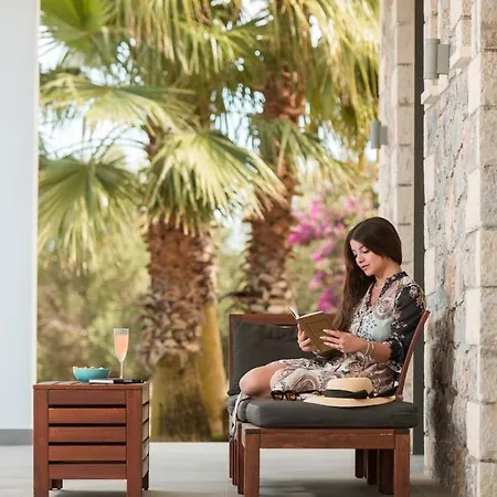 Blueskyline Owner's Listing, By Hellocrete Вилла *