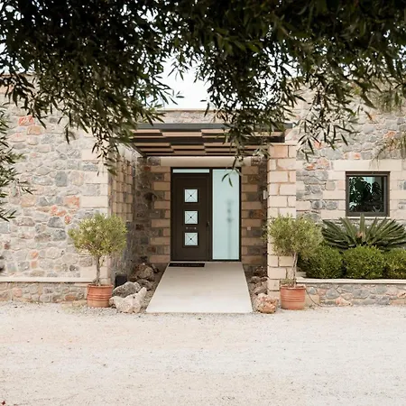 Villa Blueskyline Owner's Listing, By Hellocrete *