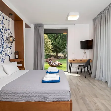 Blueskyline Owner's Listing, By Hellocrete * La Canée