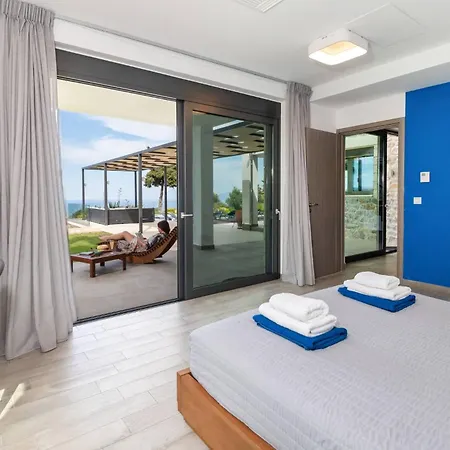 Blueskyline Owner's Listing, By Hellocrete Villa La Canée