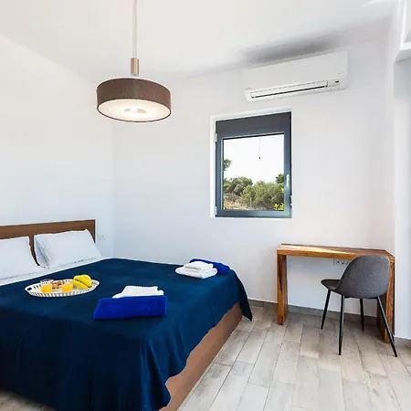 Blueskyline Owner's Listing, By Hellocrete ヴィラ