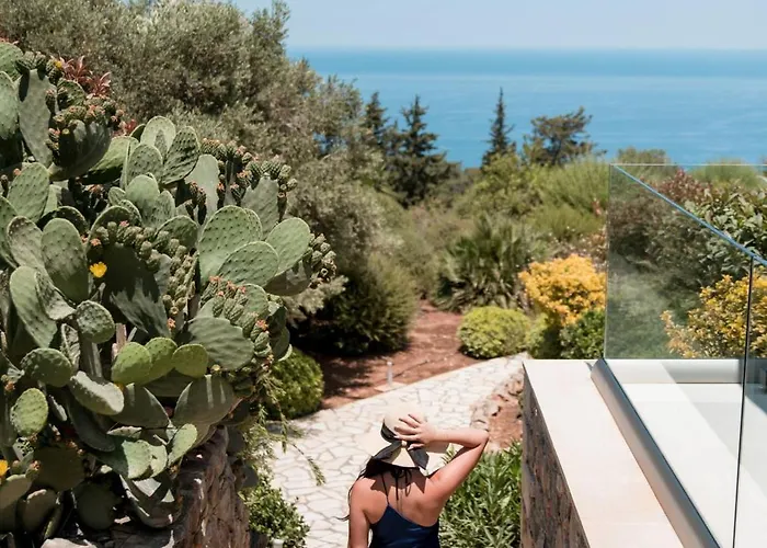 Blueskyline Owner's Listing, By Hellocrete Villa