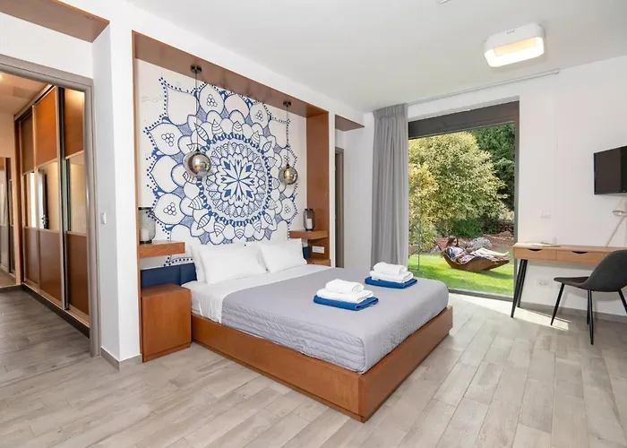 Blueskyline Owner's Listing, By Hellocrete Villa Chania (Crete)