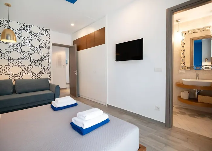 Villa Blueskyline Owner's Listing, By Hellocrete