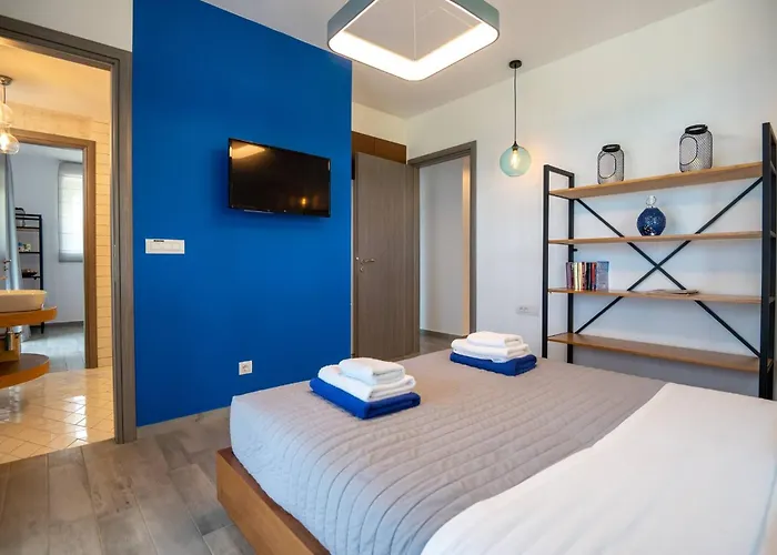 Blueskyline Owner's Listing, By Hellocrete