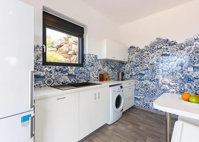 Blueskyline Owner's Listing, By Hellocrete * Chania (Crete)