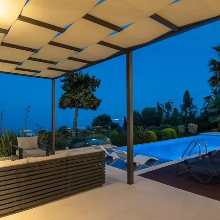 Blueskyline Owner's Listing, By Hellocrete Villa Chania (Crete)