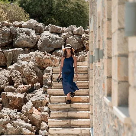 Villa Blueskyline Owner's Listing, By Hellocrete *