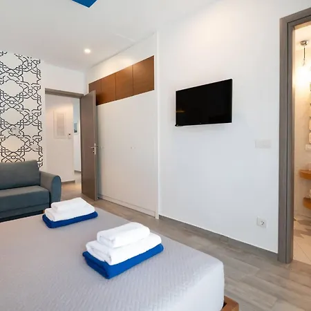 Villa Blueskyline Owner's Listing, By Hellocrete