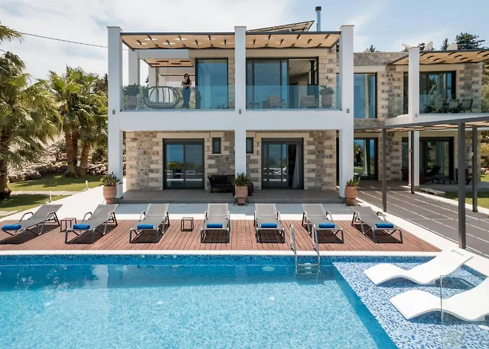 Вилла Blueskyline Owner's Listing, By Hellocrete